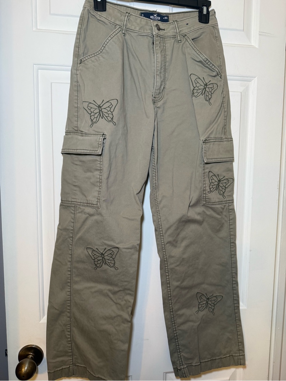 Hollister High Rise Dad Cargo Pant Sz 26S Khaki Embroidered Butterflies Wide Leg